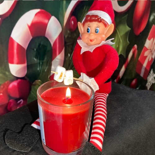 Christmas Radio Elf Day 08